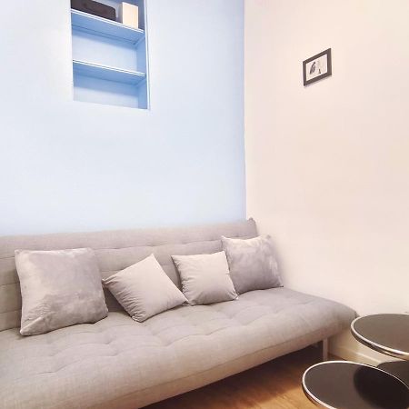 Charmant Appartement Proche De La Tour Eiffel パリ エクステリア 写真
